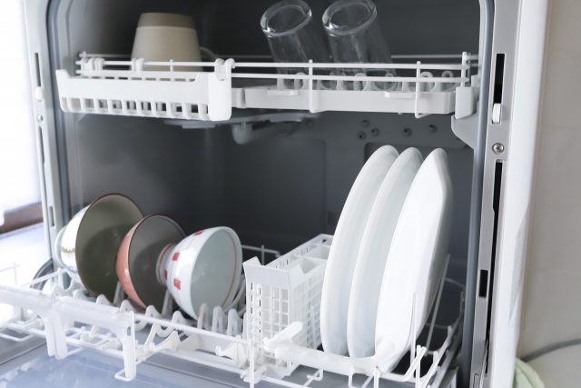 食器の入った食洗機